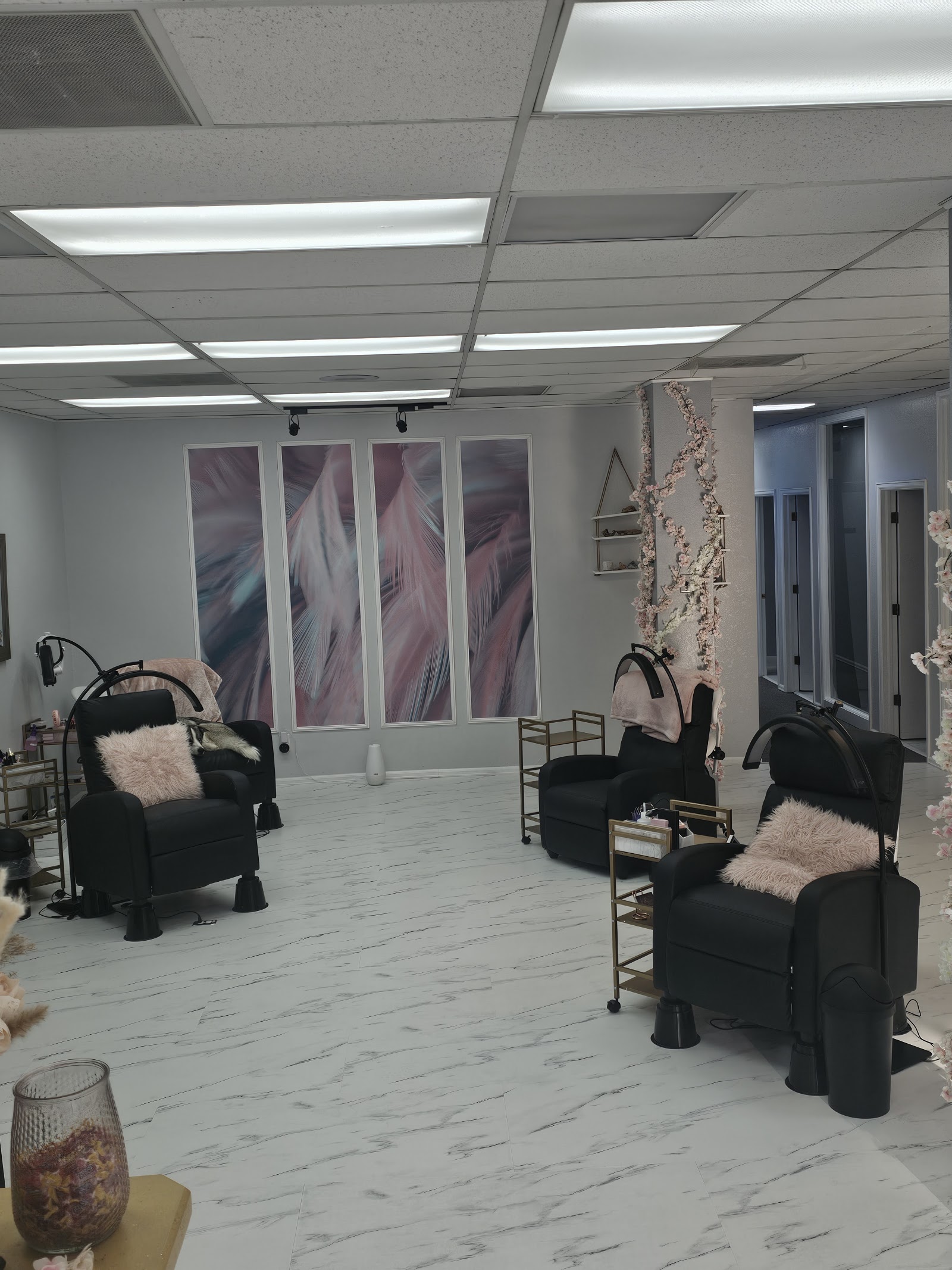 Skin Addicts Med Spa nail photo 3